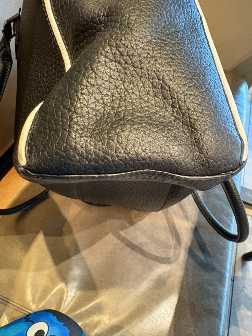kate spade Black Pebbled Leather Shoulder Bag with White Trim - Picture 8 of 16